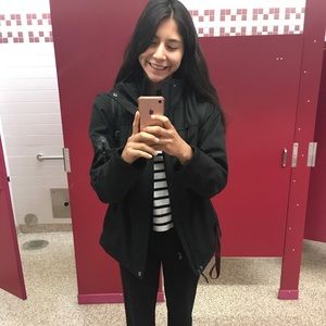 Meet your Posher, Maria